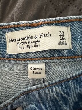 Abercrombie & Fitch Light Blue Denim '90s Straight Ultra High Rise Jeans